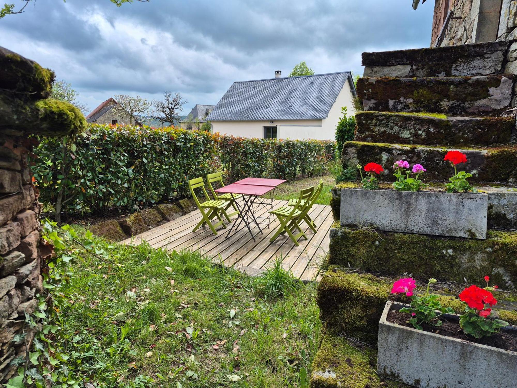 L'Herbe Est Plus Verte Beynat Exterior photo